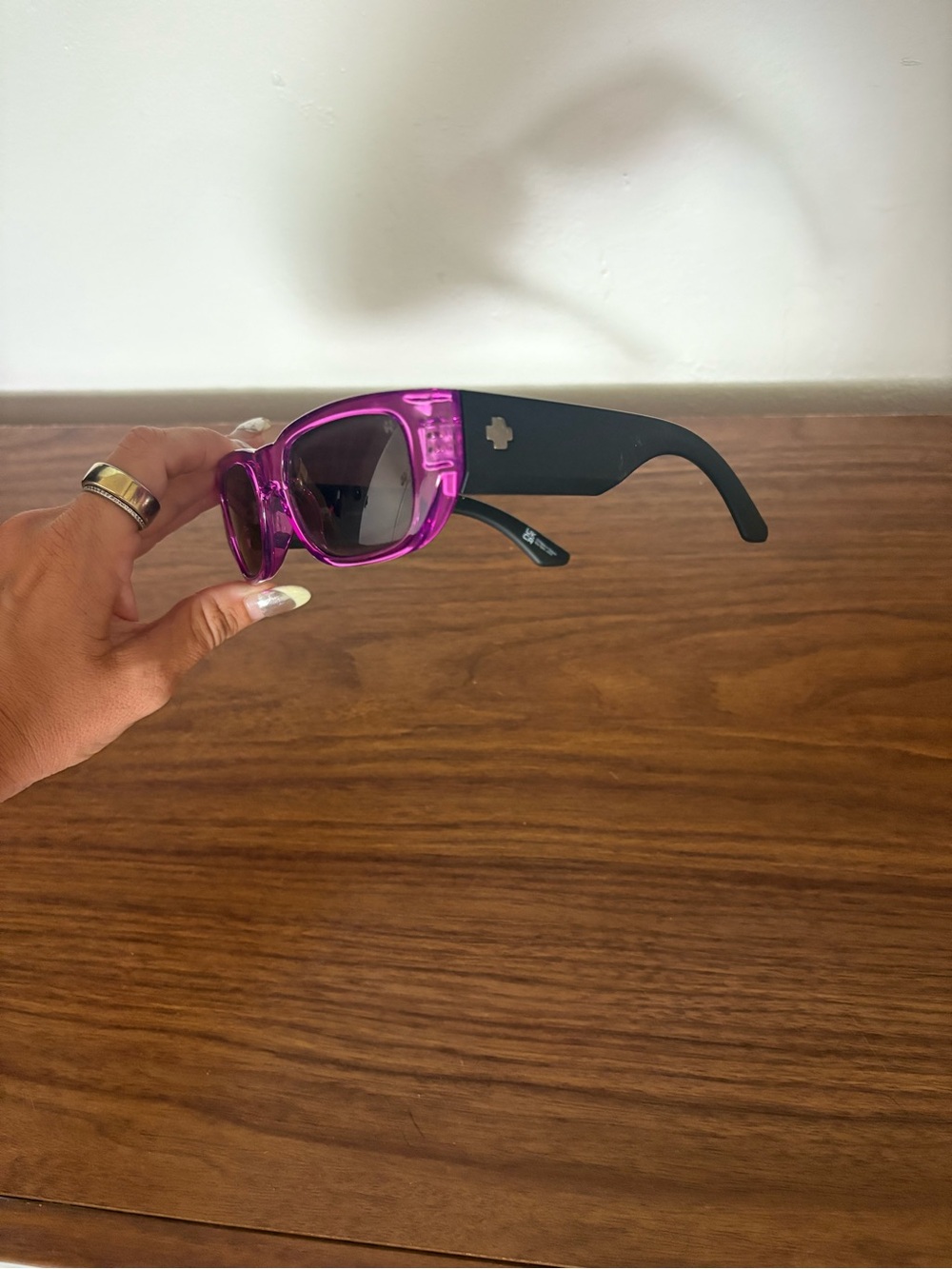 Spy genre Transparent Sunglasses - Picture 3 of 4